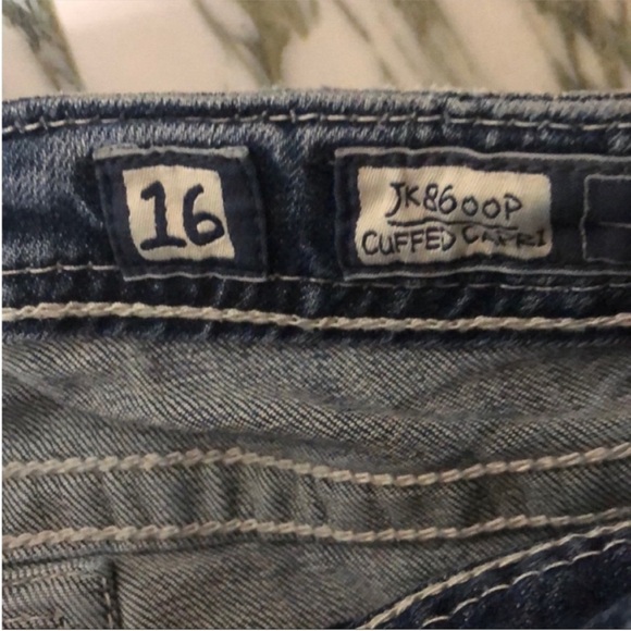 Miss Me Cuffed Capri Denim Pants - Picture 4 of 8